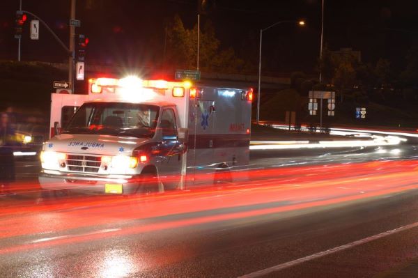 Fotografía conceptual: conductor de ambulancia acusado por accidente fatal en Fairburn